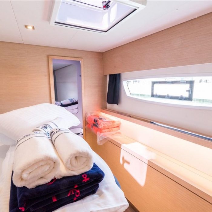 Sunny Wave | Fountaine Pajot Saona 47 Quintet photo 26