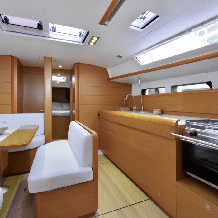 Idra - Solar Panel | Sun Odyssey 469 photo 9