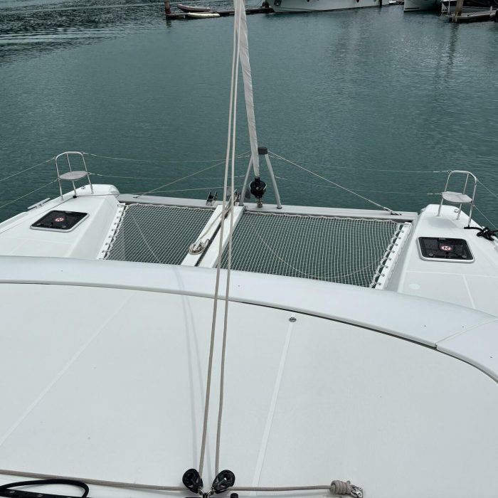 Victoria | Lagoon 42 photo 1