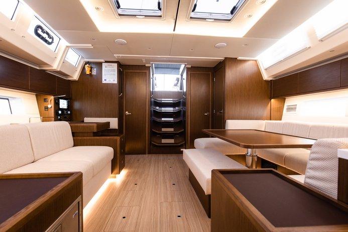 Elli | Bavaria C57 - 4 + 1 cab. photo 13