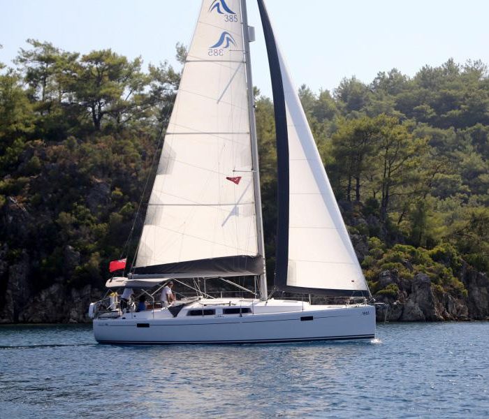 Ariel | Hanse 385 photo 1