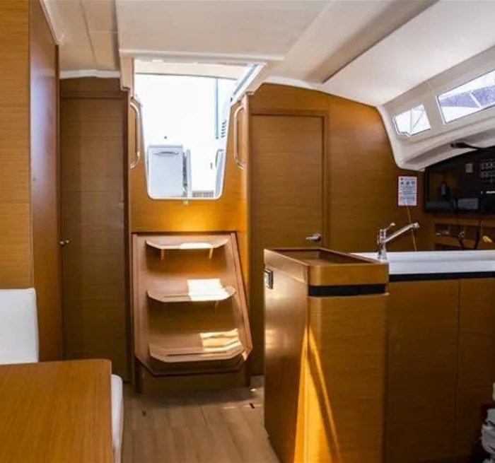 Evelina | Sun Odyssey 410 photo 4