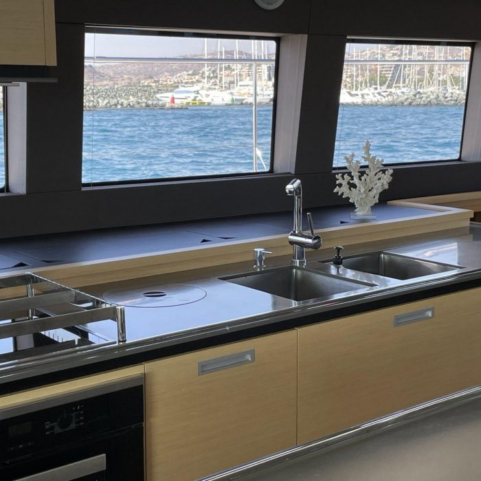 Pearly Gates | Lagoon Power 630 photo 29