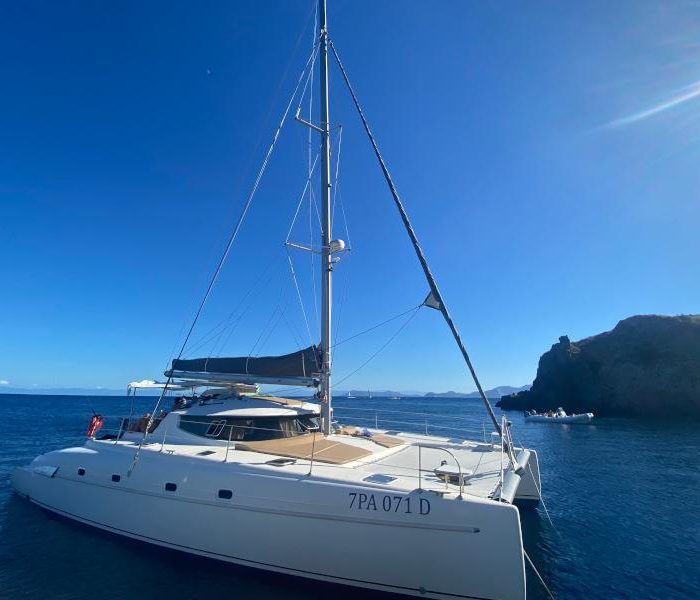 Hyera ( AC / WATER MAKER ) | Bahia 46 photo 4