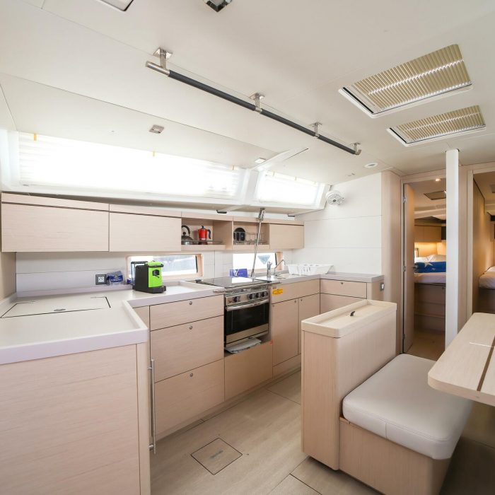 Eonia -  Comfort line | Oceanis 46.1 photo 17