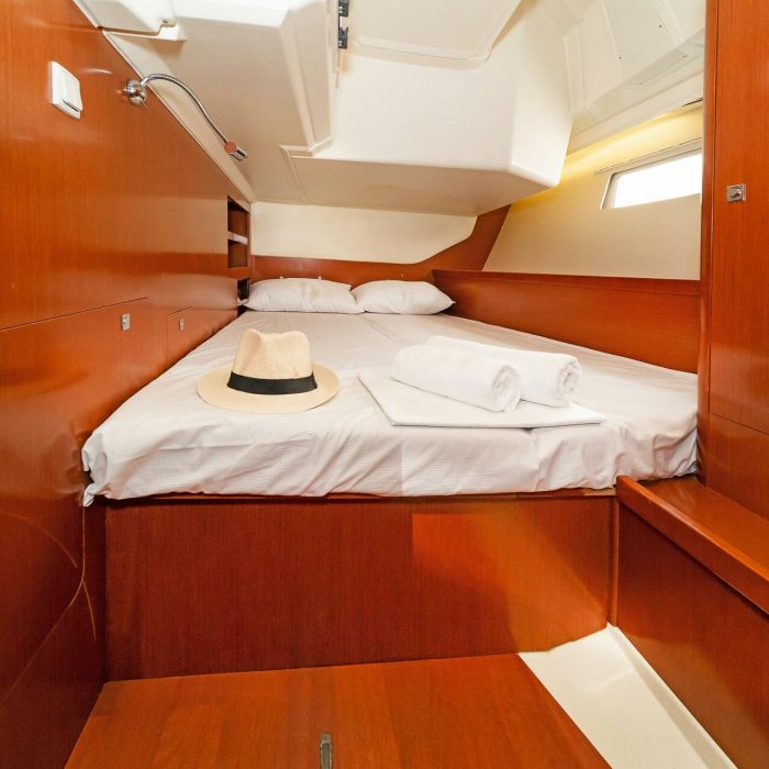 Quantum | Oceanis 45 photo 15 Quantum | Oceanis 45 photo 15