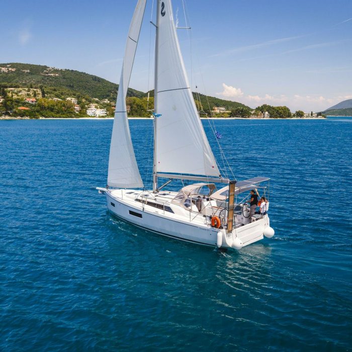 Mercator | Oceanis 37.1 photo 24