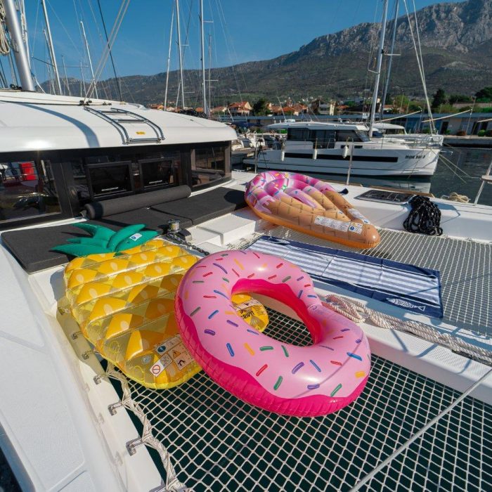 Sweet Lota | Lagoon 40 photo 4