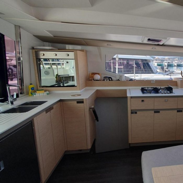 Adria Blue | Fountaine Pajot Elba 45 photo 10