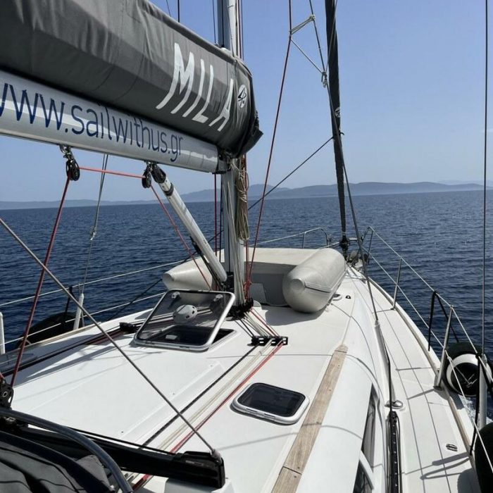 Mila | Sun Odyssey 42i photo 4