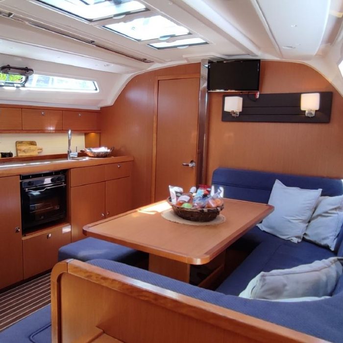 Sake | Bavaria 41 Cruiser photo 4