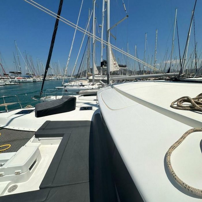 Cass | Lagoon 46 photo 7