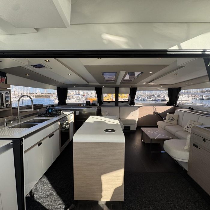 Maeva | Fountaine Pajot Aura 51 photo 10