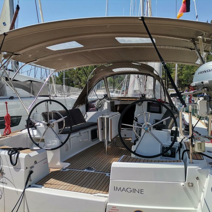 Imagine | Sun Odyssey 389 photo 5