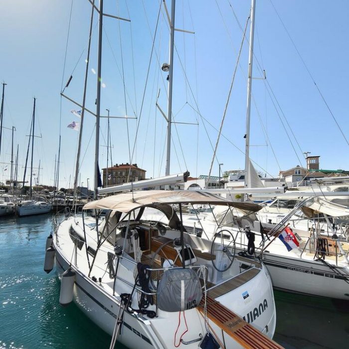 Viviana | Bavaria 37 photo 4