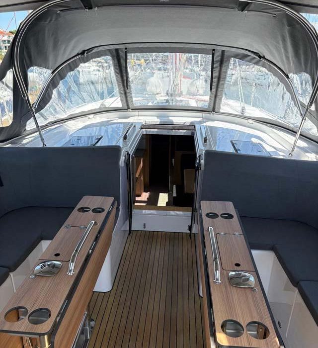 Ara | Bavaria C46 photo 5