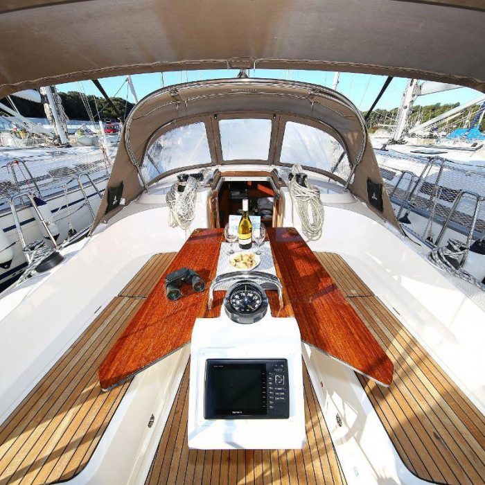Bella Angelina | Bavaria Cruiser 37 photo 3