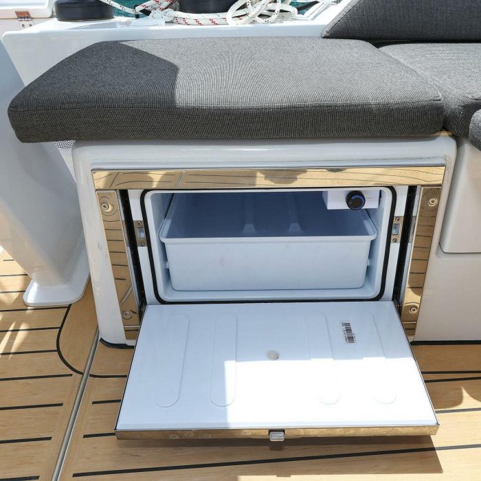 Balena - OW | Hanse 460 photo 9