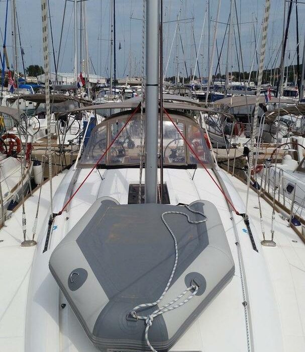 Libera | Sun Odyssey 439 photo 3