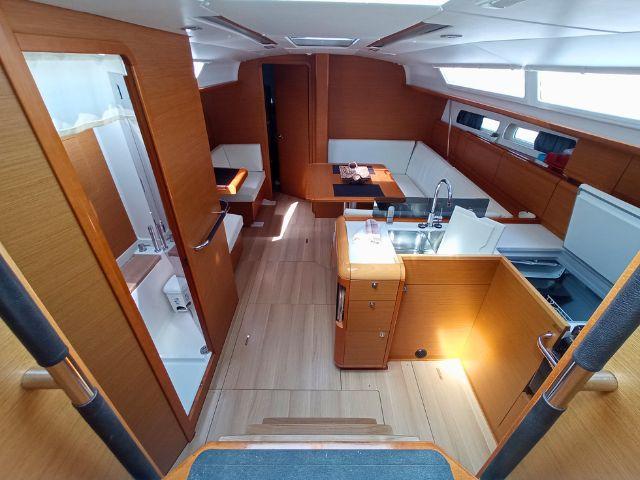 SO409-15L | Sun Odyssey 409 photo 3 SO409-15L | Sun Odyssey 409 photo 3
