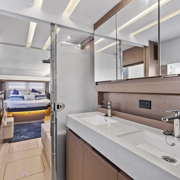 Nauti Cat | Leopard 53 - OW photo 7