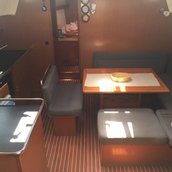 Aura 1 | Bavaria Cruiser 45 photo 5