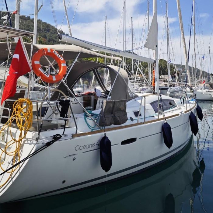 Violet | Oceanis 40 photo 3