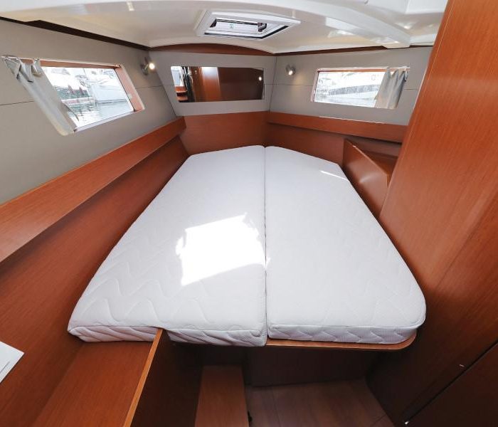 Seven | Oceanis 41.1 photo 34