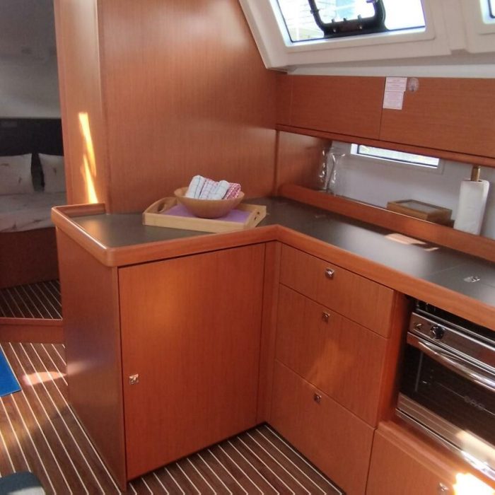 Mirka 5 | Bavaria Cruiser 46 photo 12