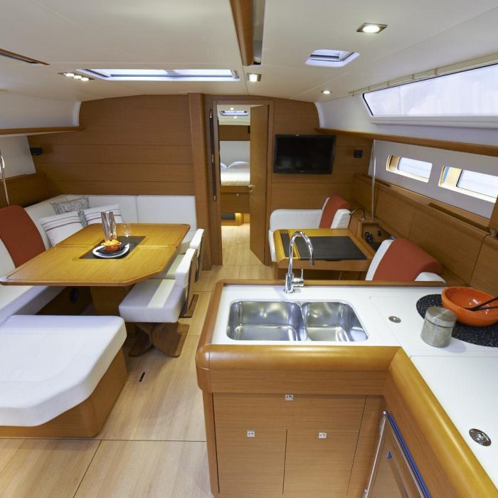 Alexandra | Sun Odyssey 469 photo 3