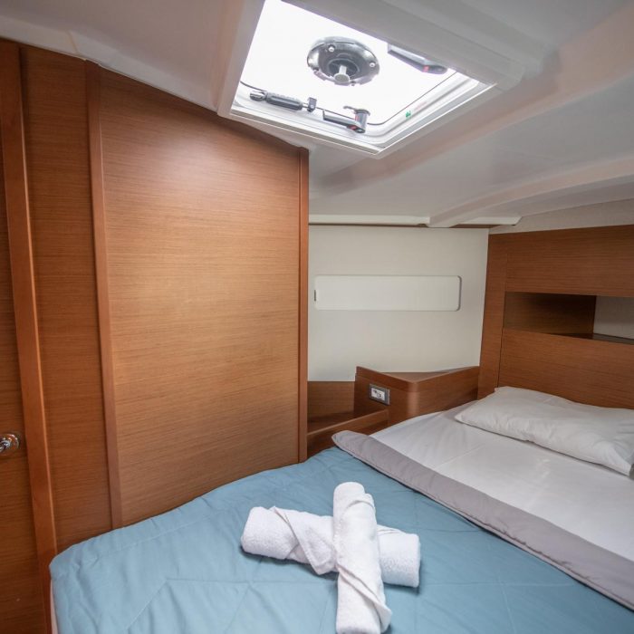 Nastazia | Sun Odyssey 410 photo 9