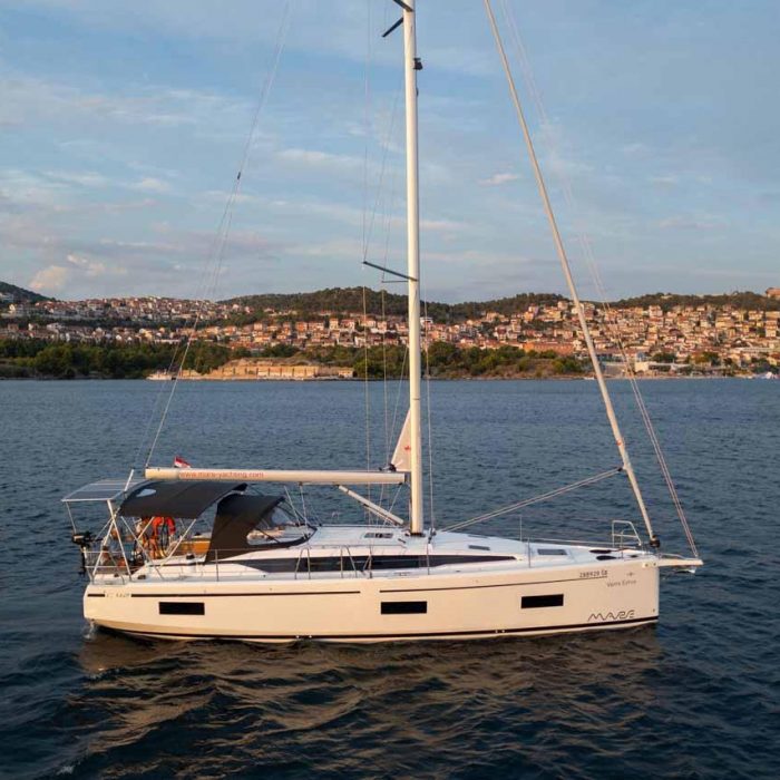 Vento Estivo | Bavaria C42 photo 5
