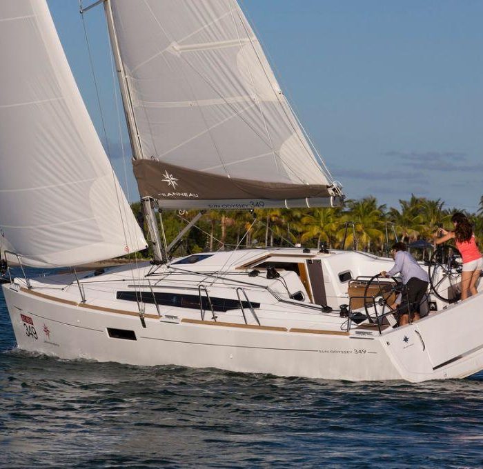 Adria Moon | Sun Odyssey 349 - 3 cab. photo 1