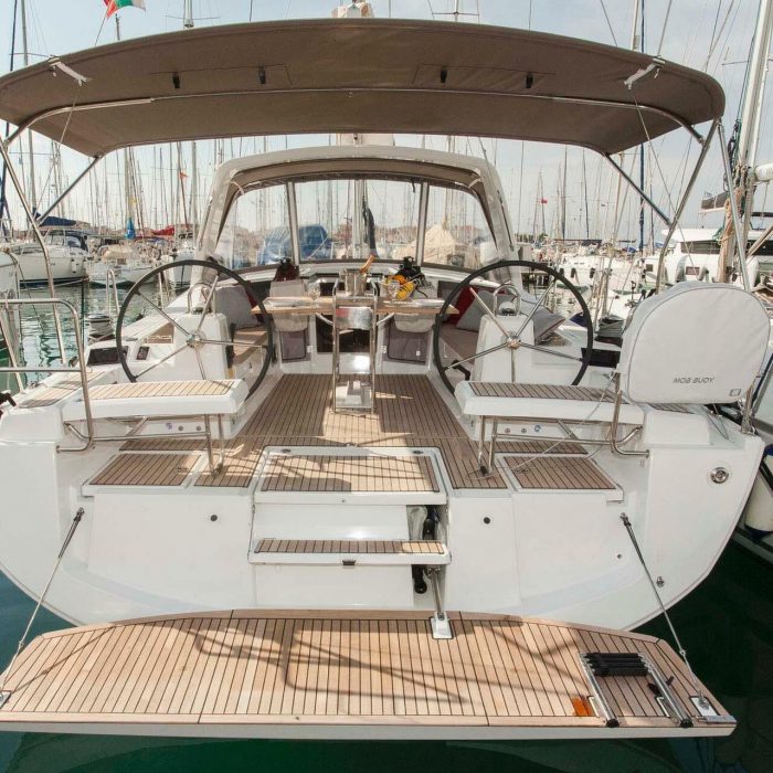 Take a bow | Beneteau 41 photo 20