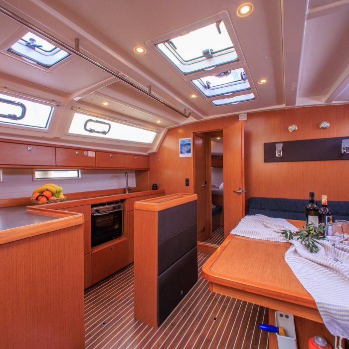 Kyveli | Bavaria Cruiser 46 photo 6