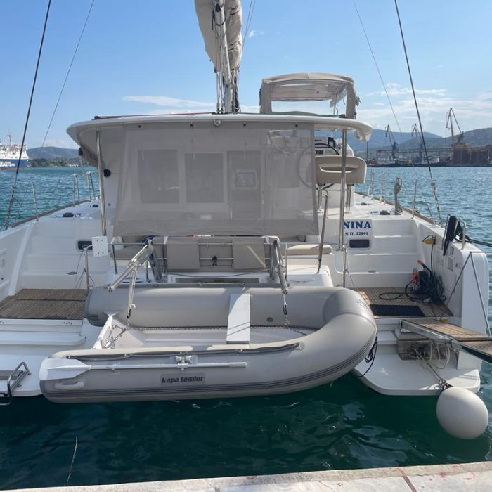 Nina (A/C, Gen 10KWA, watermaker, electric winch) | Lagoon 40 photo 3