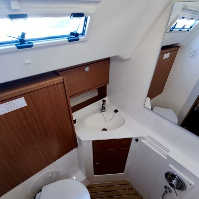 Io | Bavaria Cruiser 46 Style photo 7