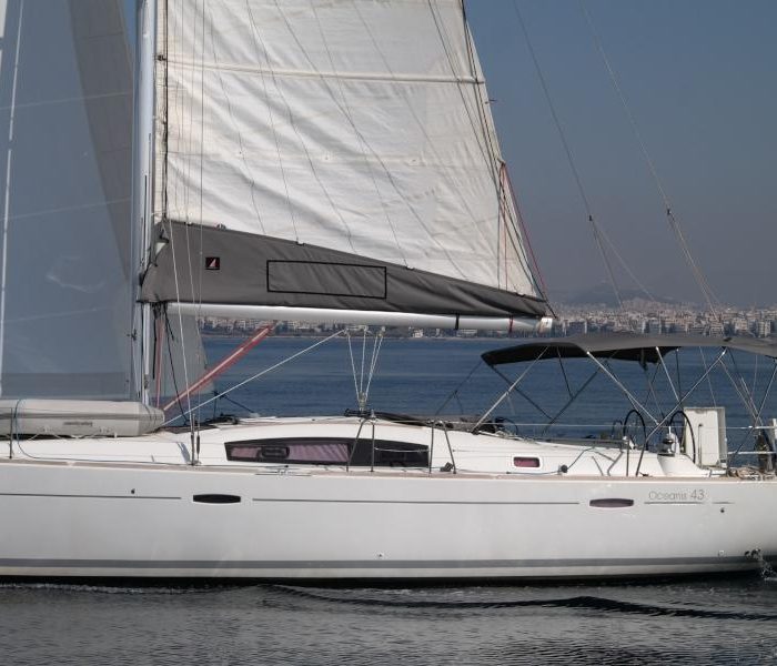 Seacret | Oceanis 43 photo 2