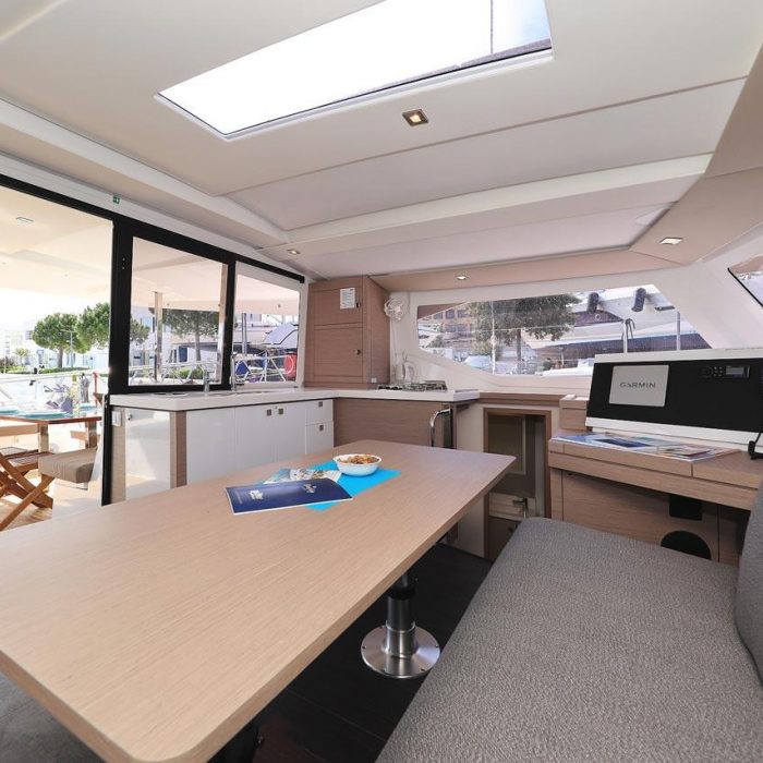 Felicitas II | Fountaine Pajot LUCIA 40 photo 15
