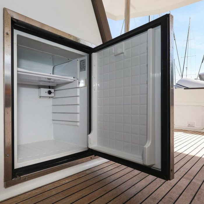 Nina V | Fountaine Pajot Saona 47 Quintet photo 8
