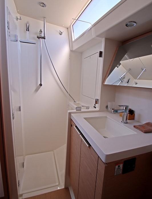 White Bird | Oceanis Yacht 54 photo 27