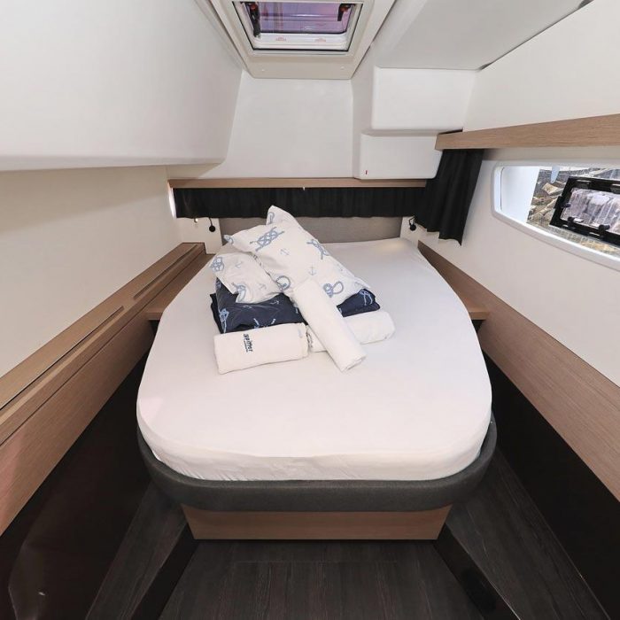 Felicitas II | Fountaine Pajot LUCIA 40 photo 23