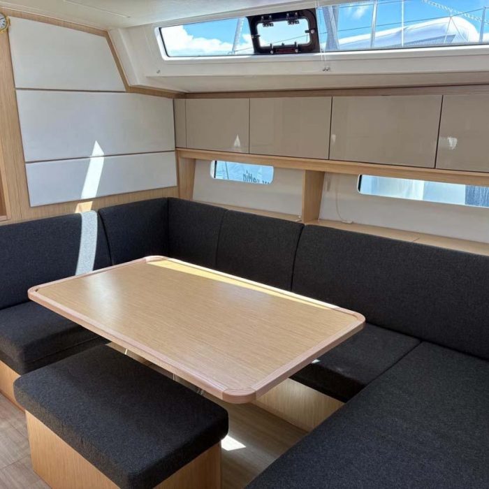 Ara | Bavaria C46 photo 11