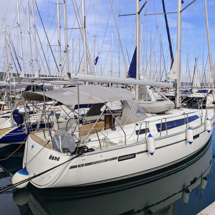 Hana | Bavaria Cruiser 37 photo 3
