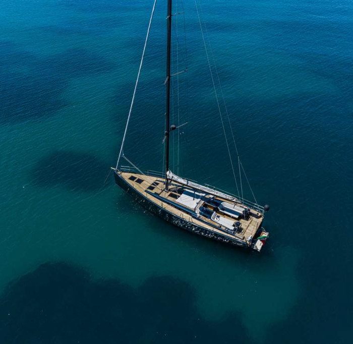 Kind of Blue | Hanse 588 photo 3
