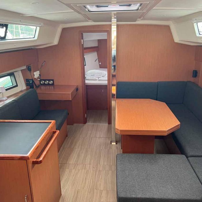 Nava | Bavaria C42 photo 11