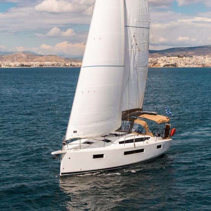Myriana | Sun Odyssey 415 photo 2