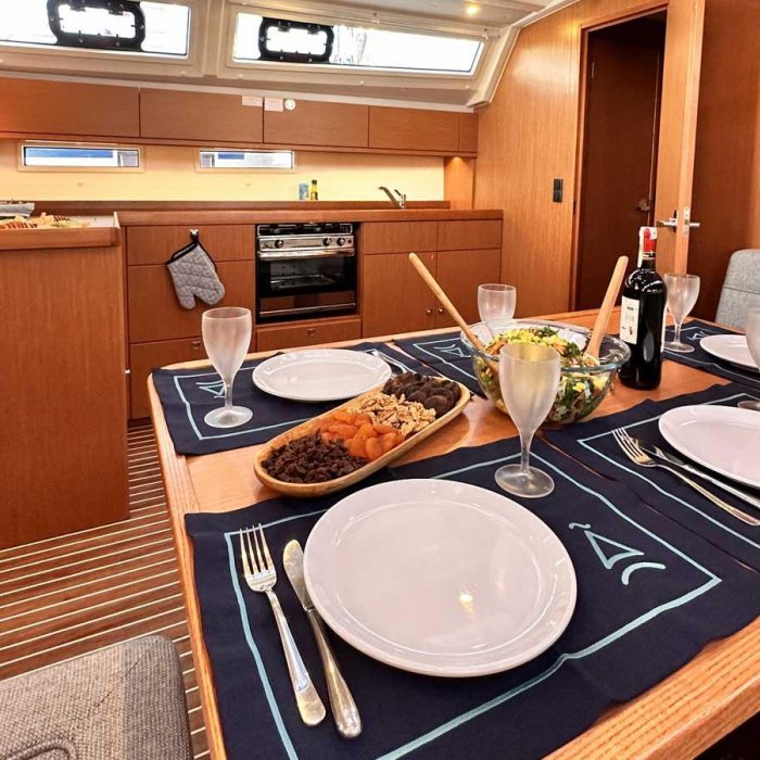 Leisure | Bavaria Cruiser 46 photo 4