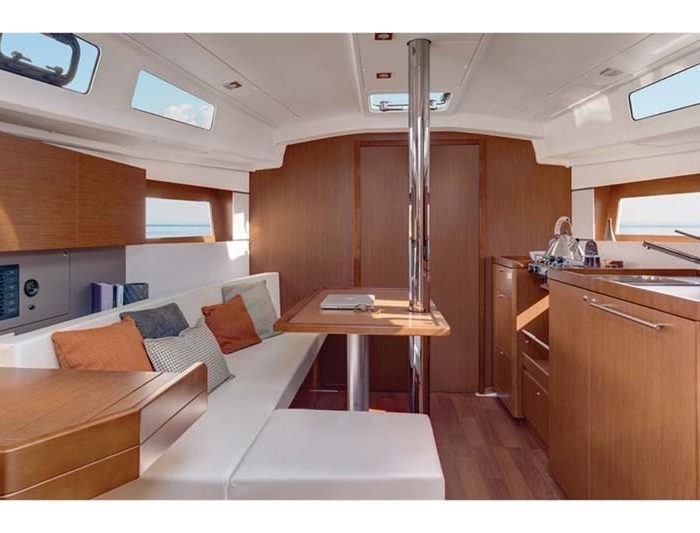 Sirena | Oceanis 35.1 (3Cab) photo 6