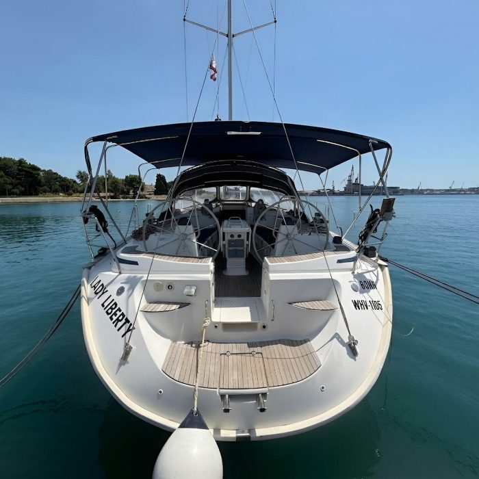 LADY LIBERTY | Bavaria 49 photo 10